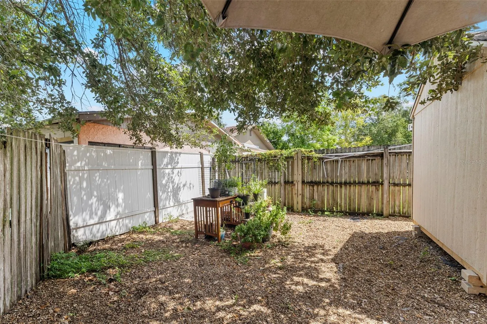 1070 BUTTERCUP DR
