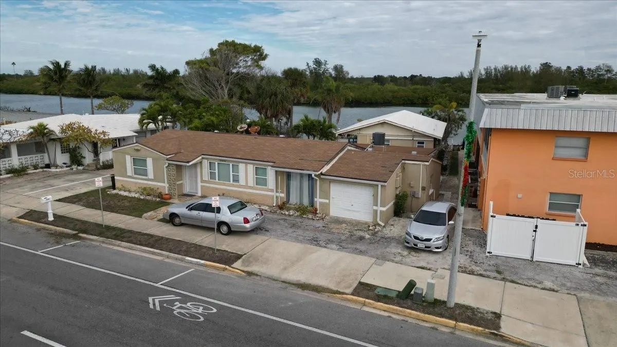18207 GULF BLVD