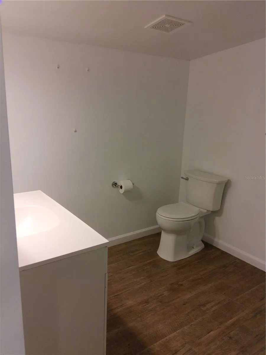 7409 EDGEMERE RD