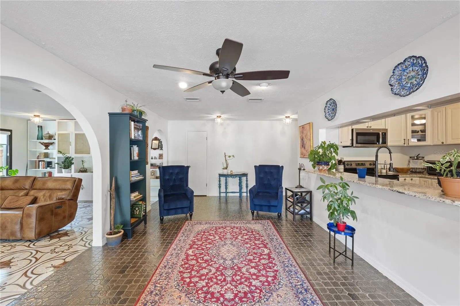 403 WEEBURN RD