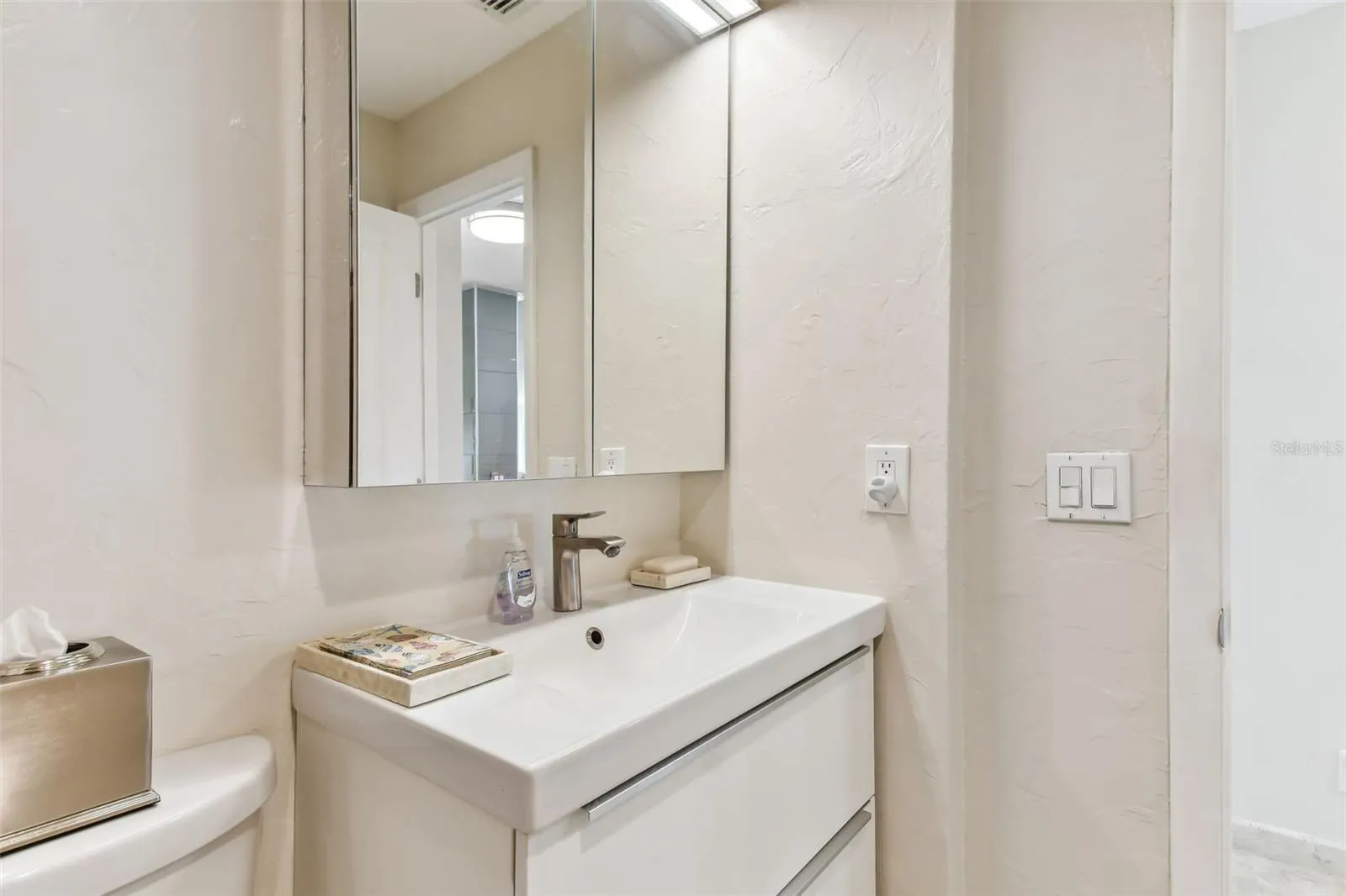 100 BLUFF VIEW DR #607A, #607A