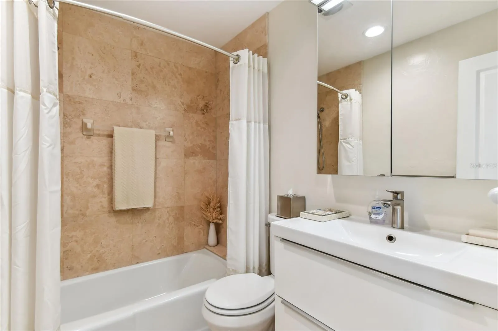 100 BLUFF VIEW DR #607A, #607A