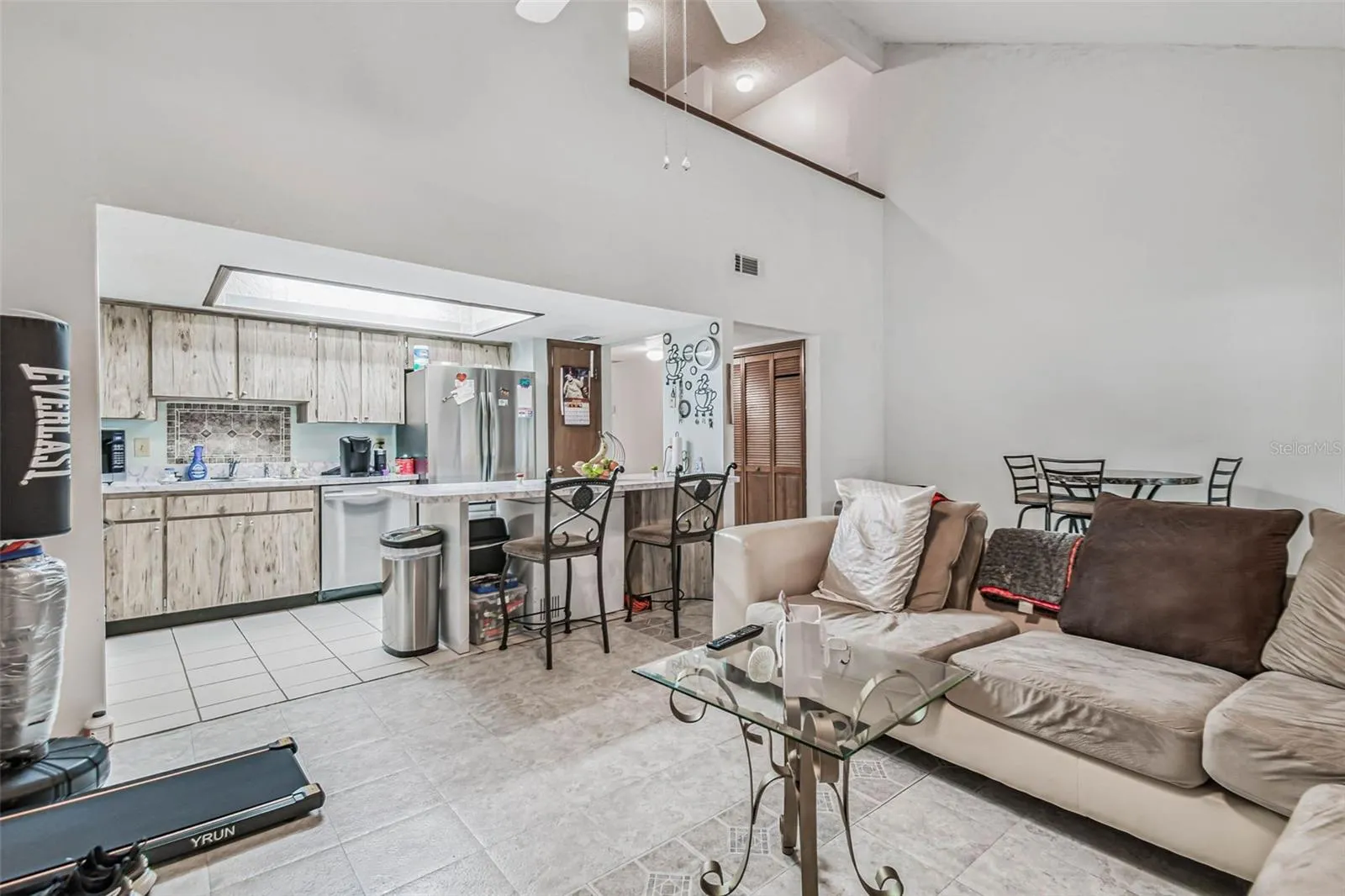 5301 PUTNAM CT