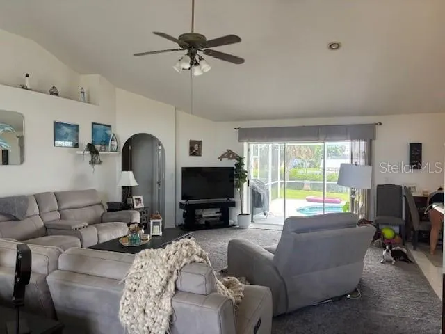 802 APOLLO BEACH BLVD