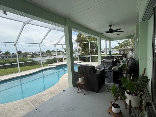 802 APOLLO BEACH BLVD
