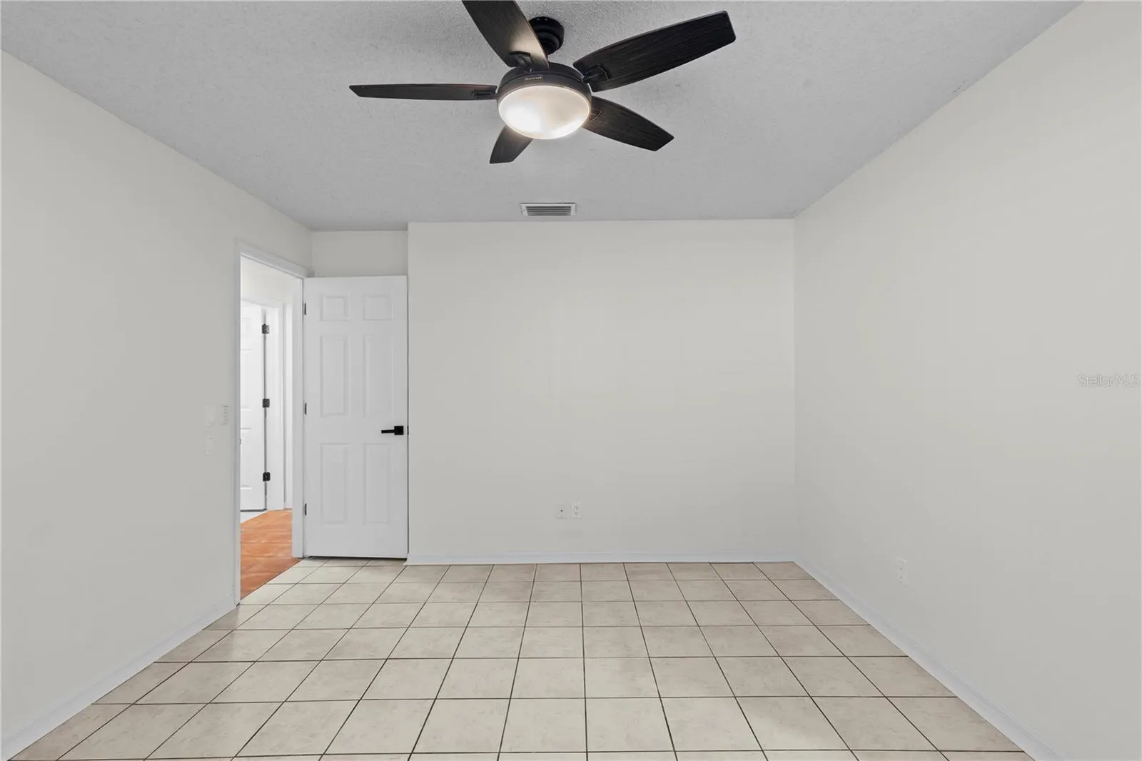 717 PINEWALK DR