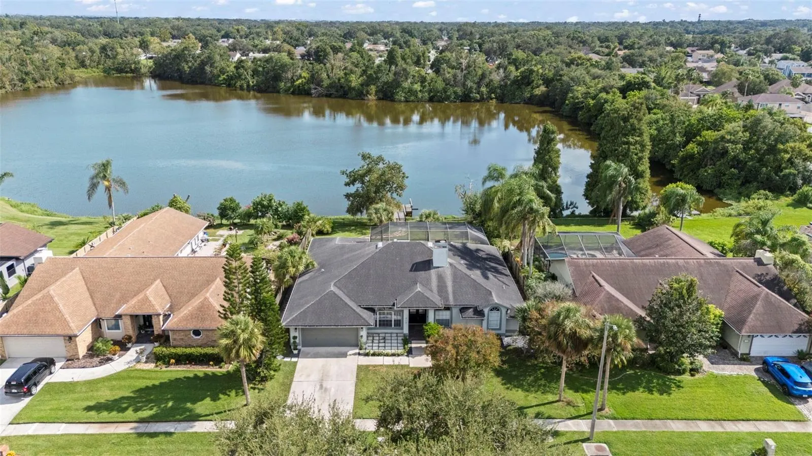 717 PINEWALK DR