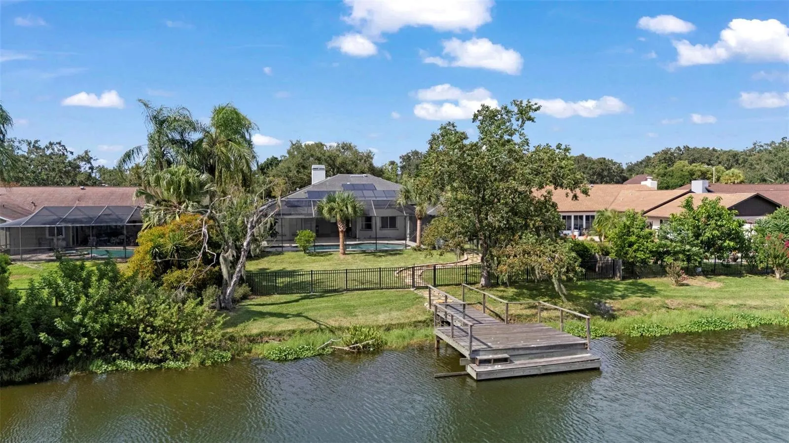 717 PINEWALK DR