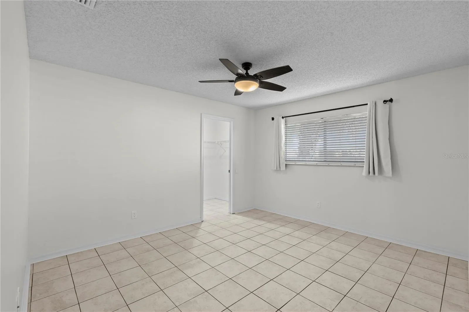 717 PINEWALK DR