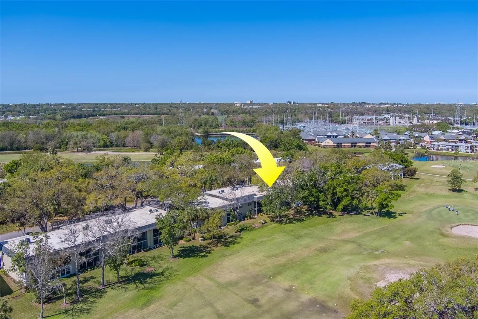 60 COUNTRY CLUB DR