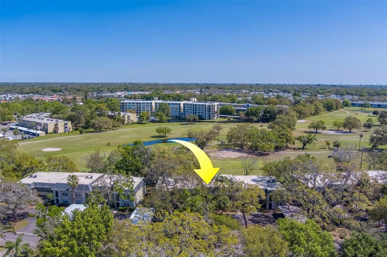 60 COUNTRY CLUB DR