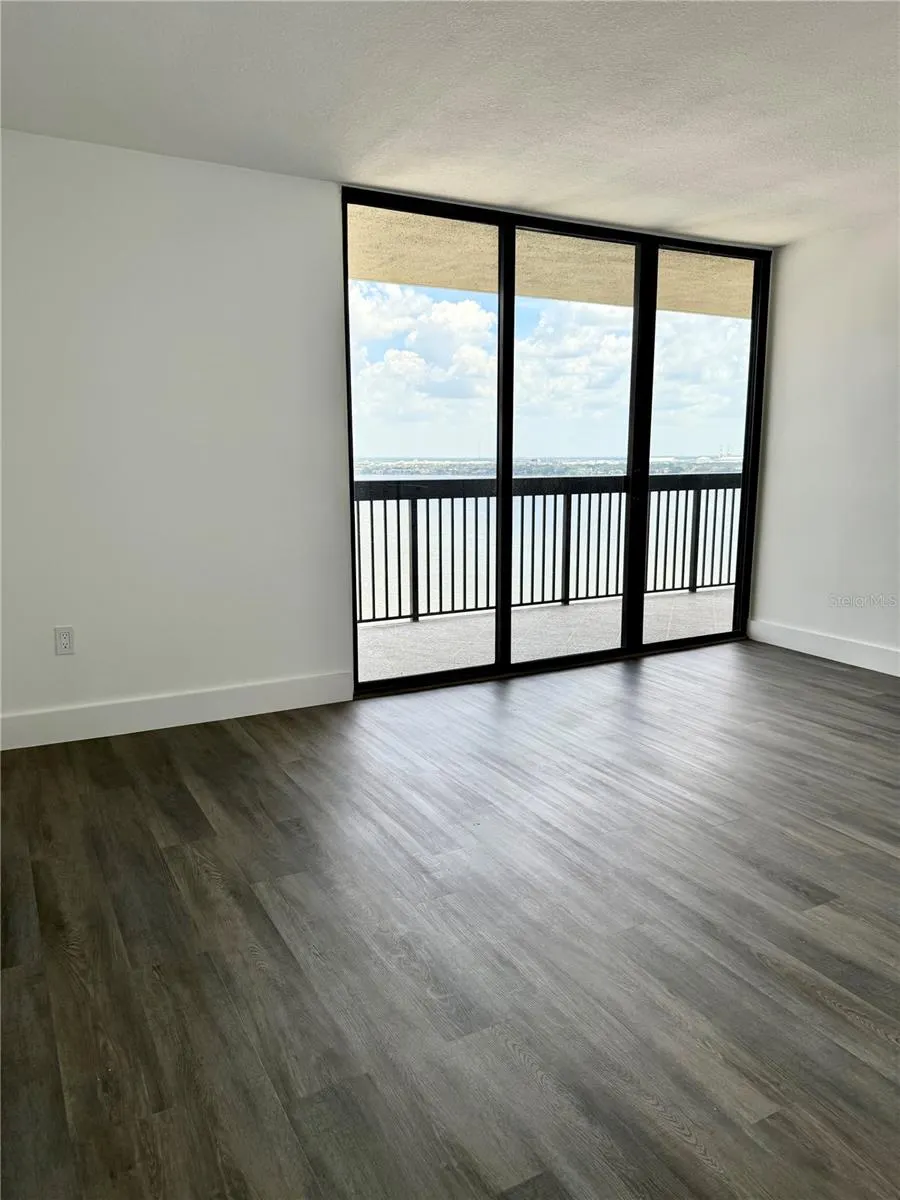 2413 BAYSHORE BLVD #1805, #1805