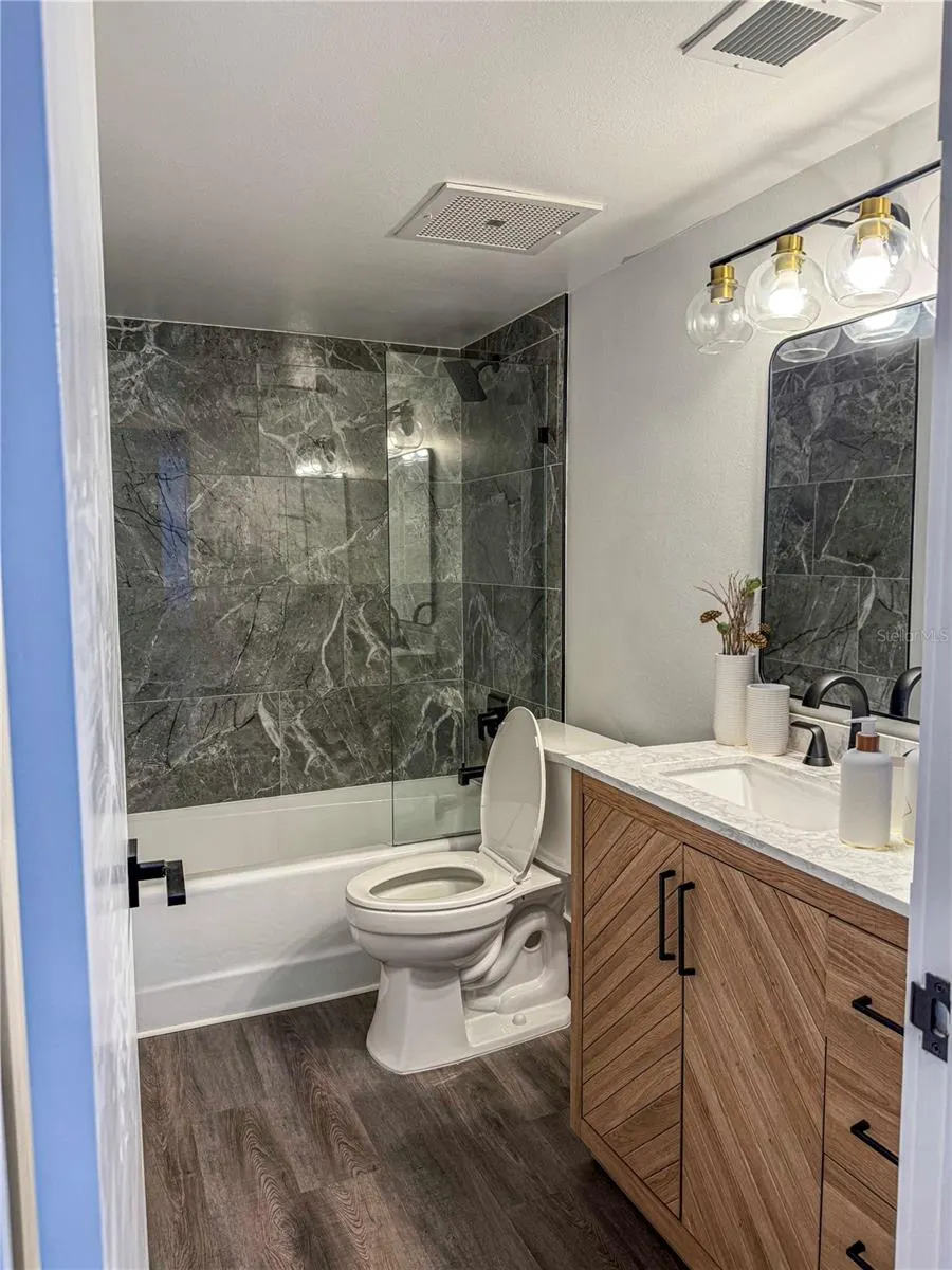 2413 BAYSHORE BLVD #1805, #1805