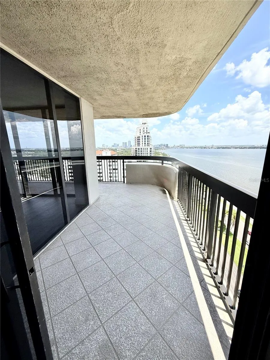 2413 BAYSHORE BLVD #1805, #1805