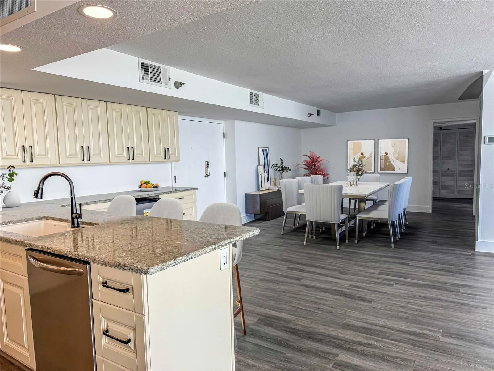 2413 BAYSHORE BLVD #1805, #1805