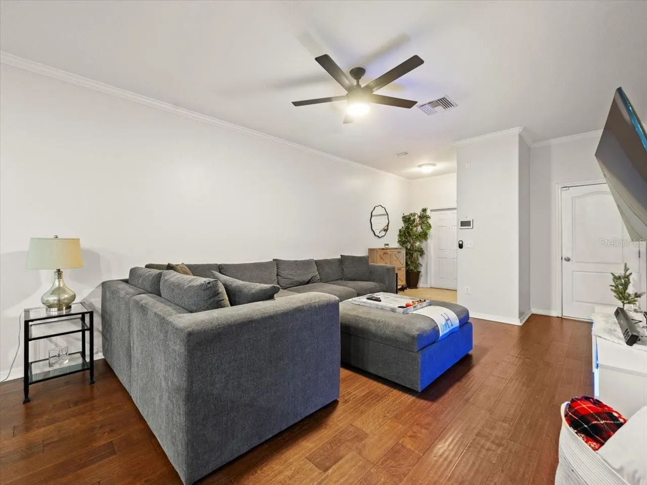 2711 ISABELLA VALLEY CT
