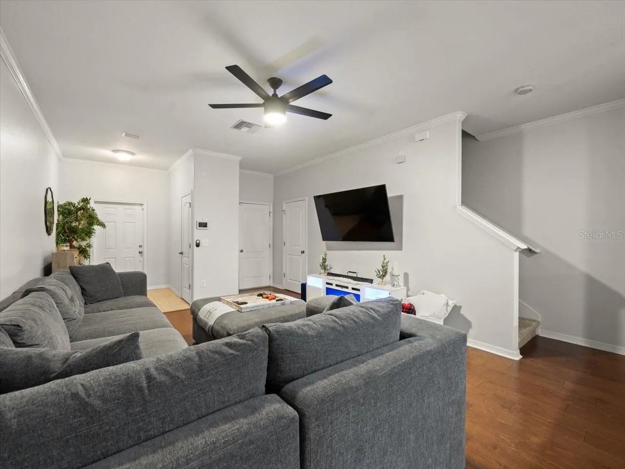 2711 ISABELLA VALLEY CT