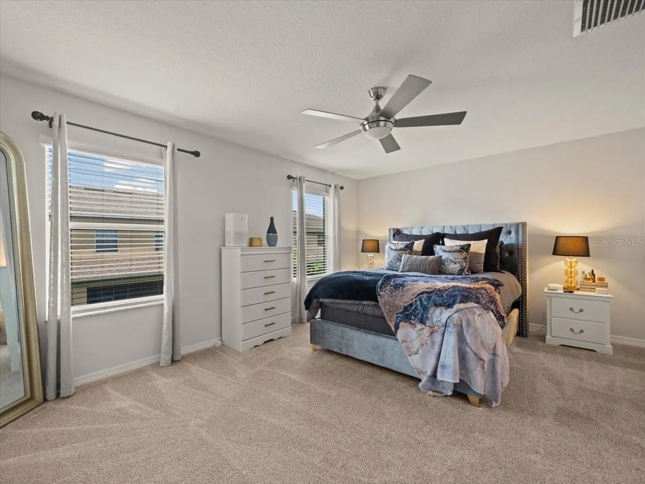 2711 ISABELLA VALLEY CT