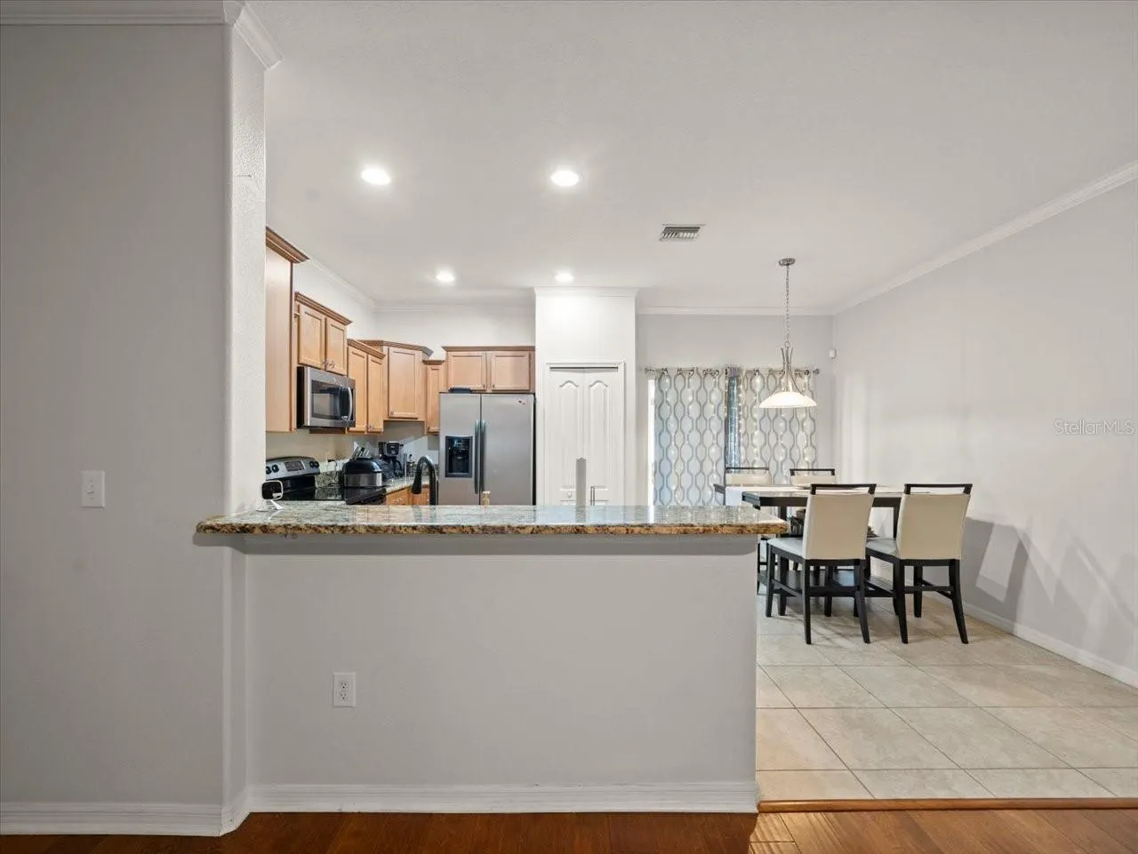 2711 ISABELLA VALLEY CT