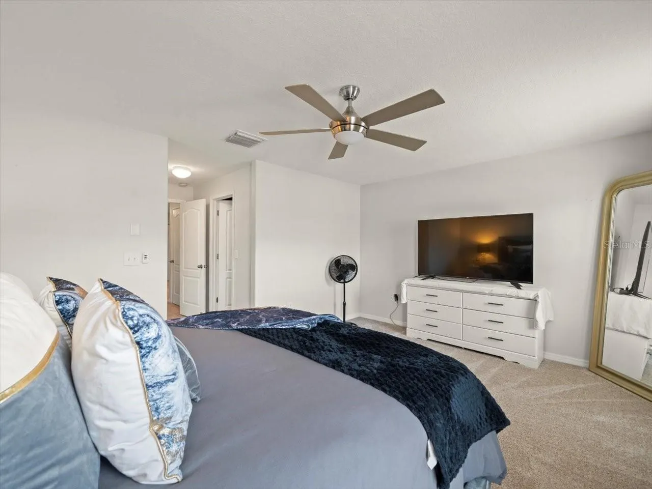 2711 ISABELLA VALLEY CT