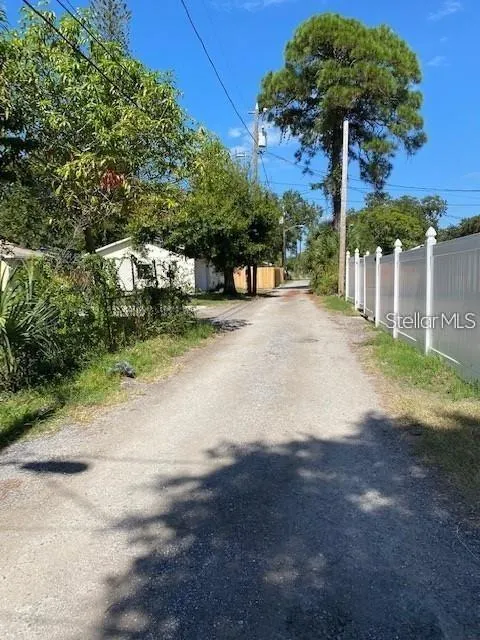 3910 DR MARTIN LUTHER KING JR ST S