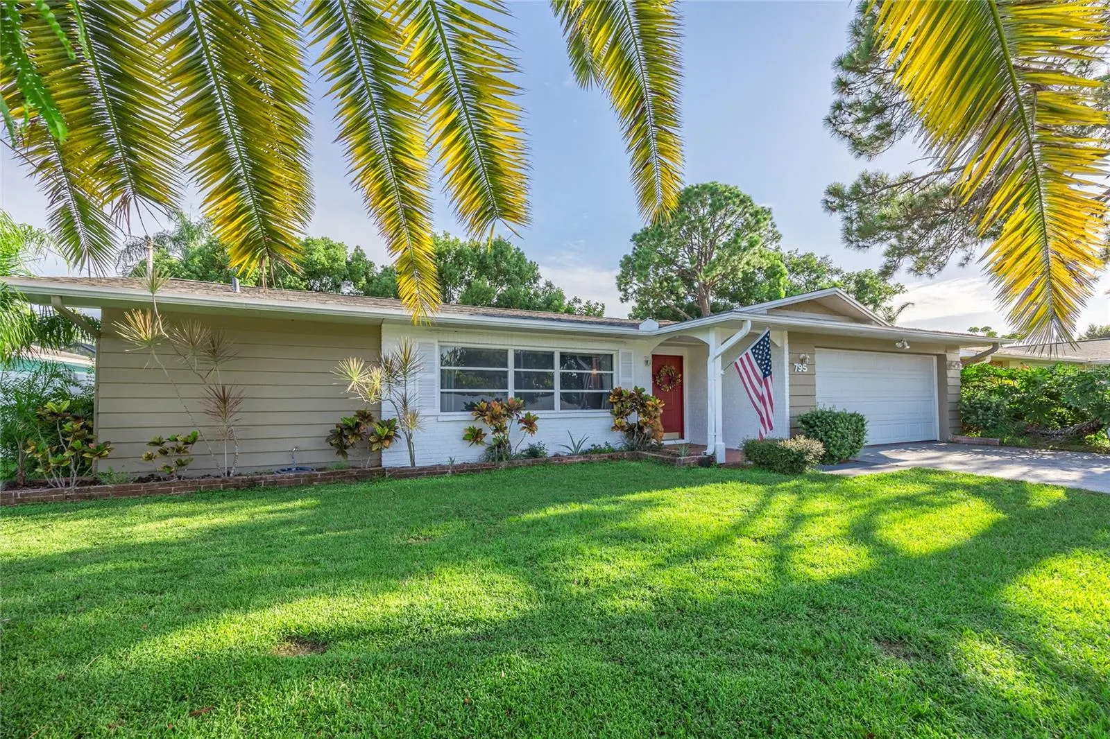 795 SAN SALVADOR DR