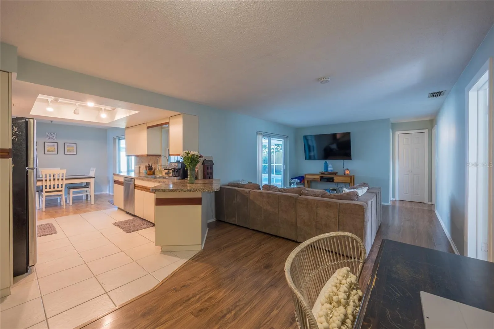 795 SAN SALVADOR DR