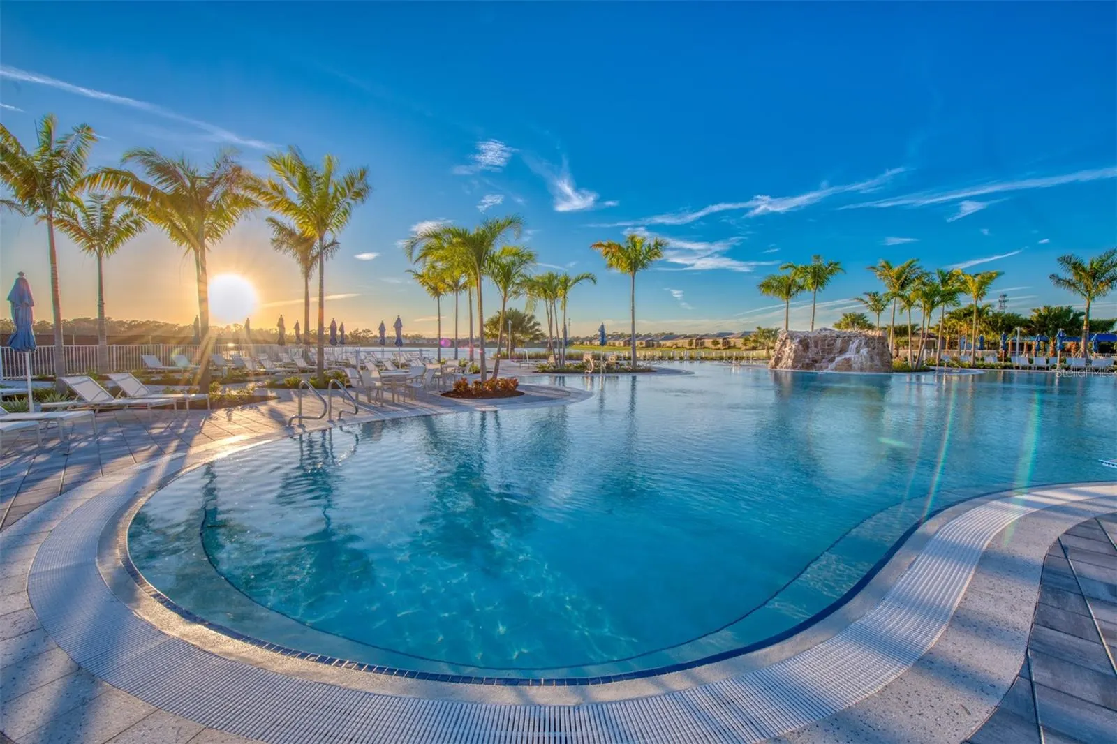 10457 SEA BREEZE RIDGE DR