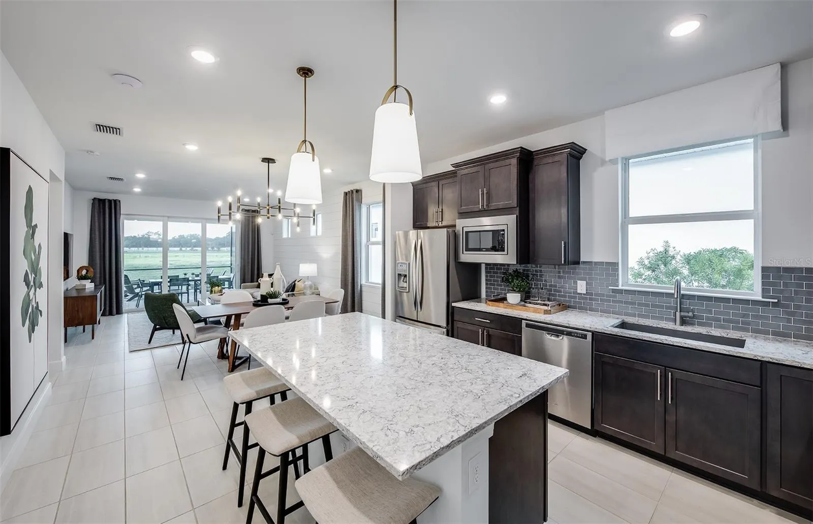 10457 SEA BREEZE RIDGE DR