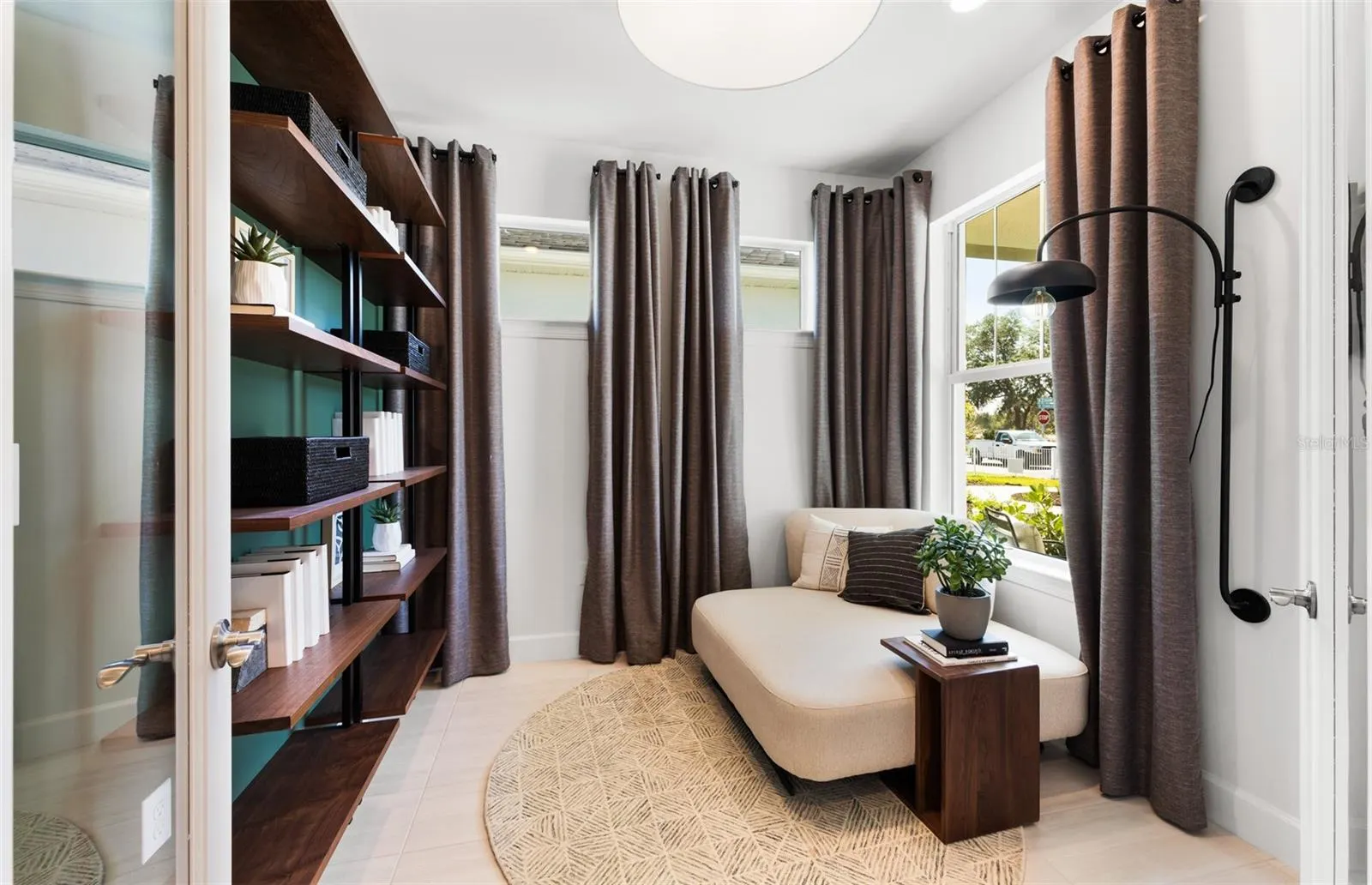 10457 SEA BREEZE RIDGE DR