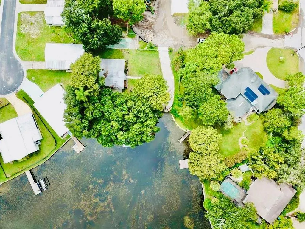 68 LAKE SHORE DR