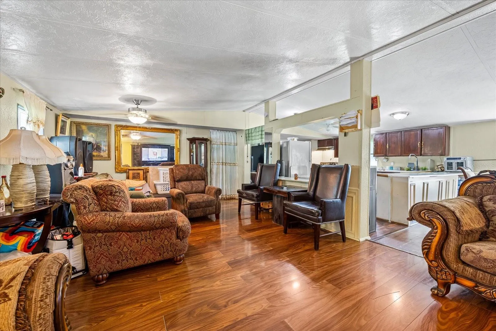 6227 SPRINGWOODS LN