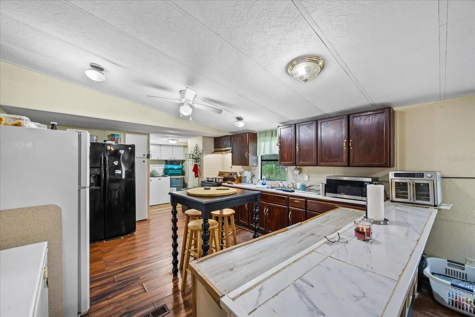 6227 SPRINGWOODS LN