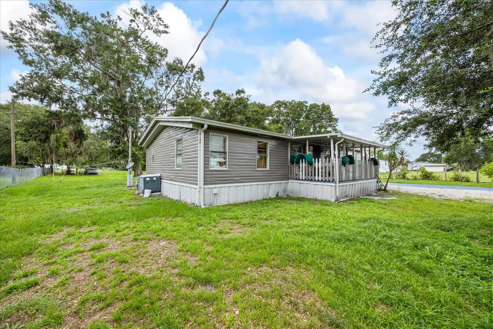 6227 SPRINGWOODS LN