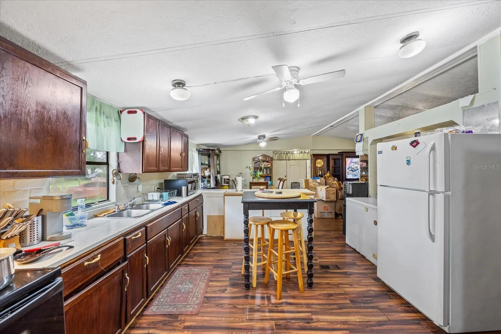 6227 SPRINGWOODS LN