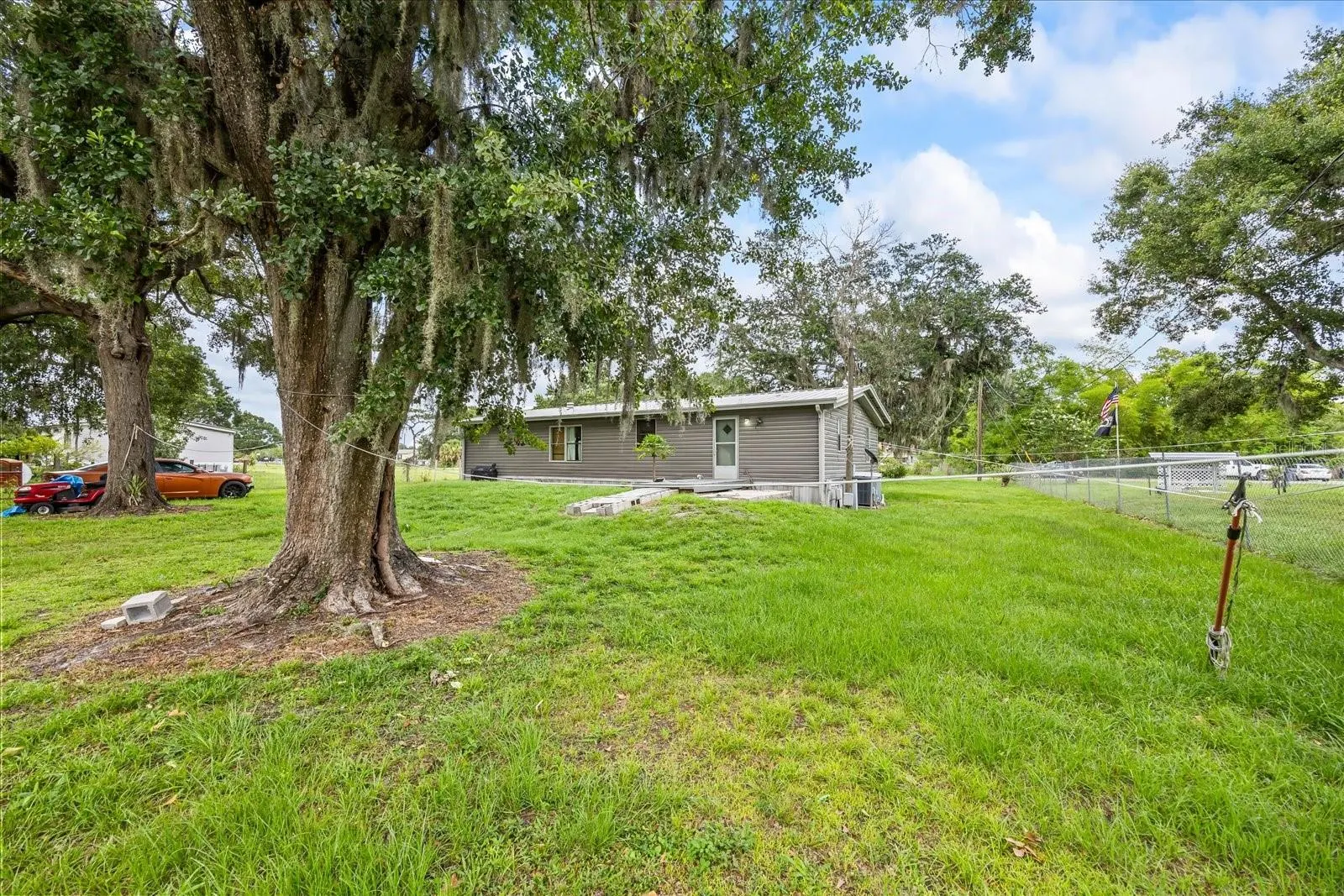 6227 SPRINGWOODS LN