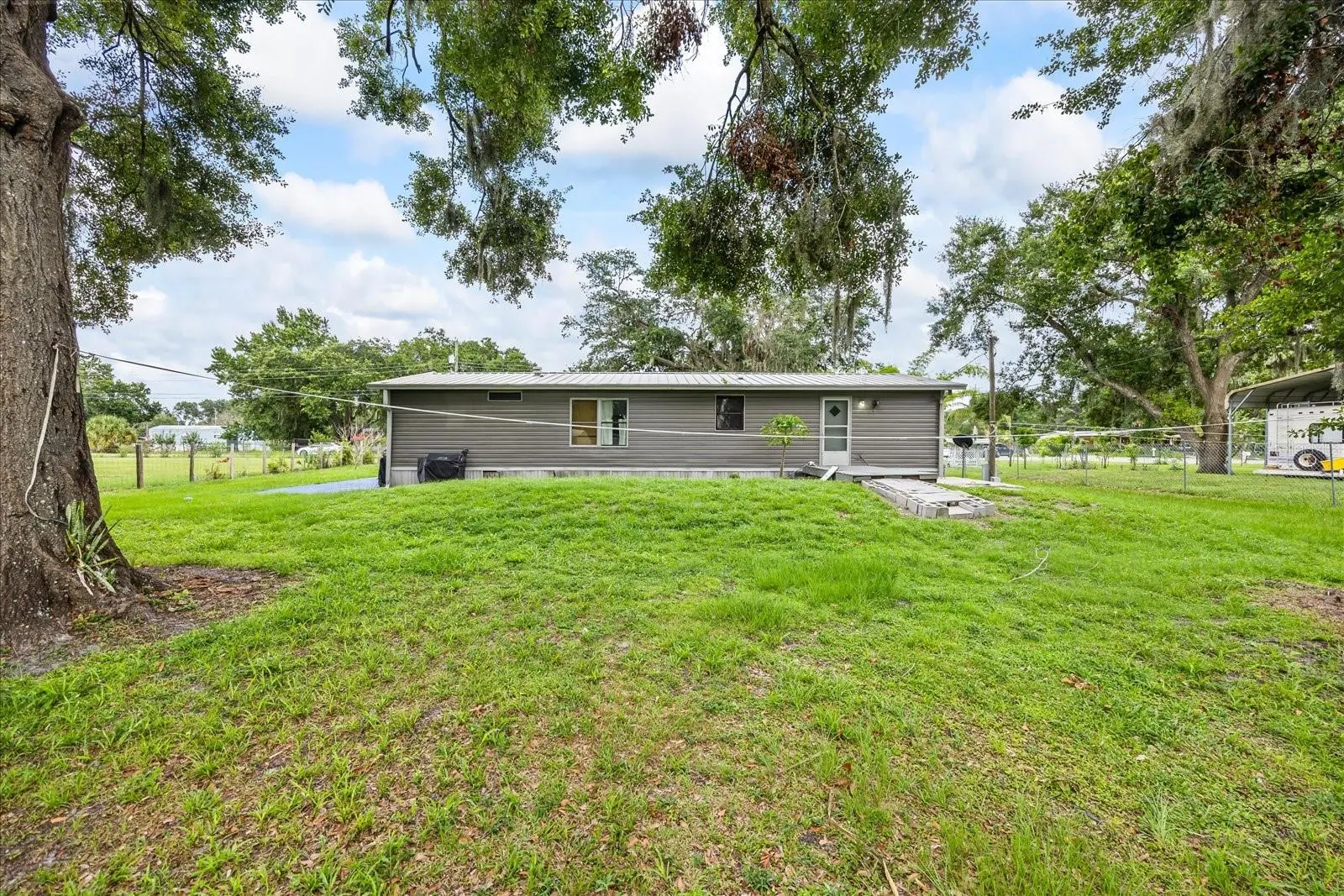 6227 SPRINGWOODS LN