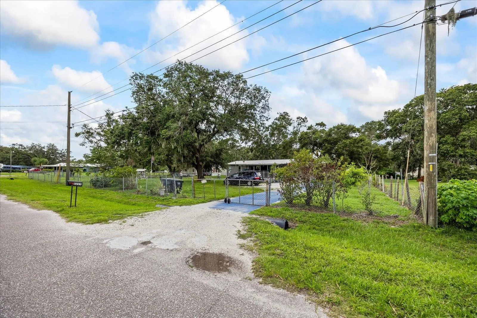 6227 SPRINGWOODS LN