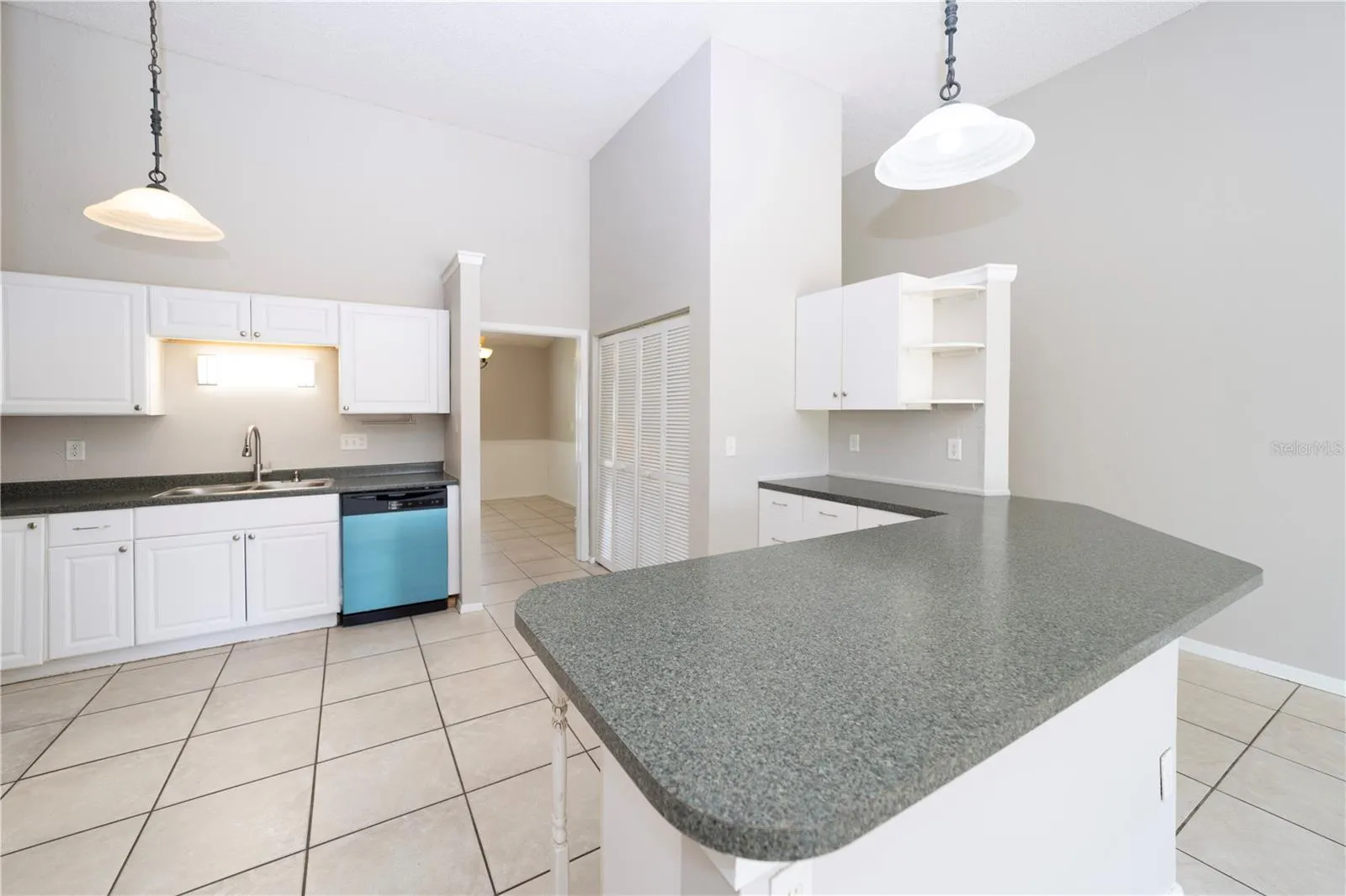 3242 LAUREL DALE DR