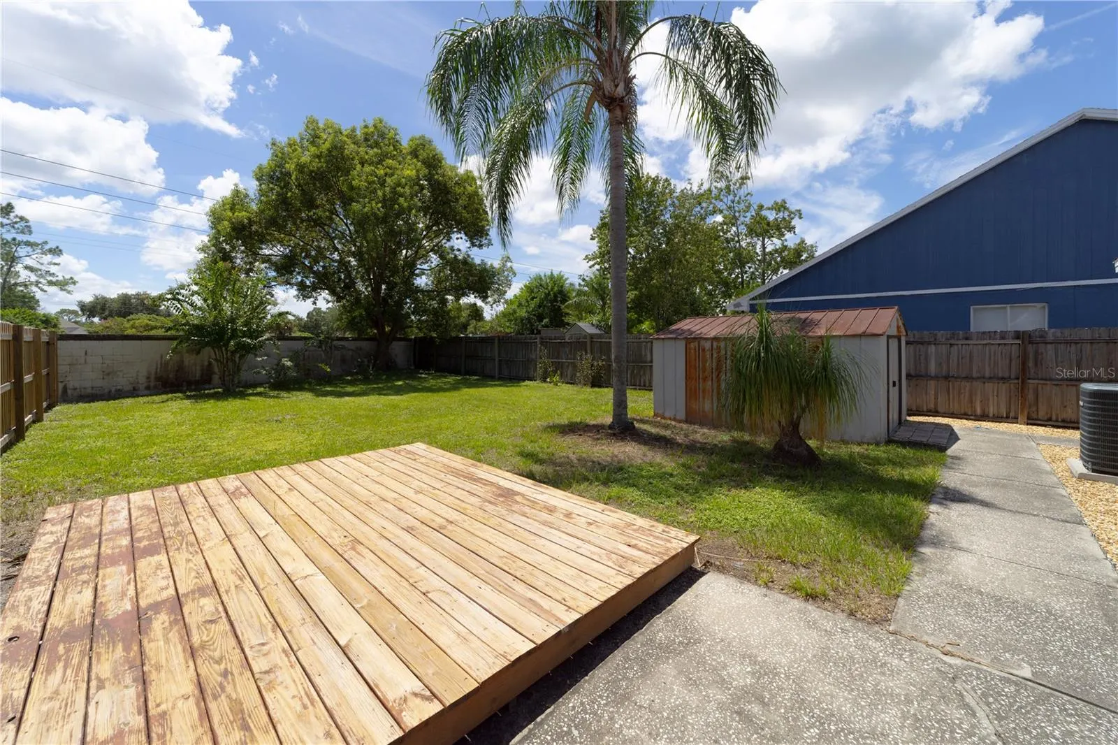 3242 LAUREL DALE DR