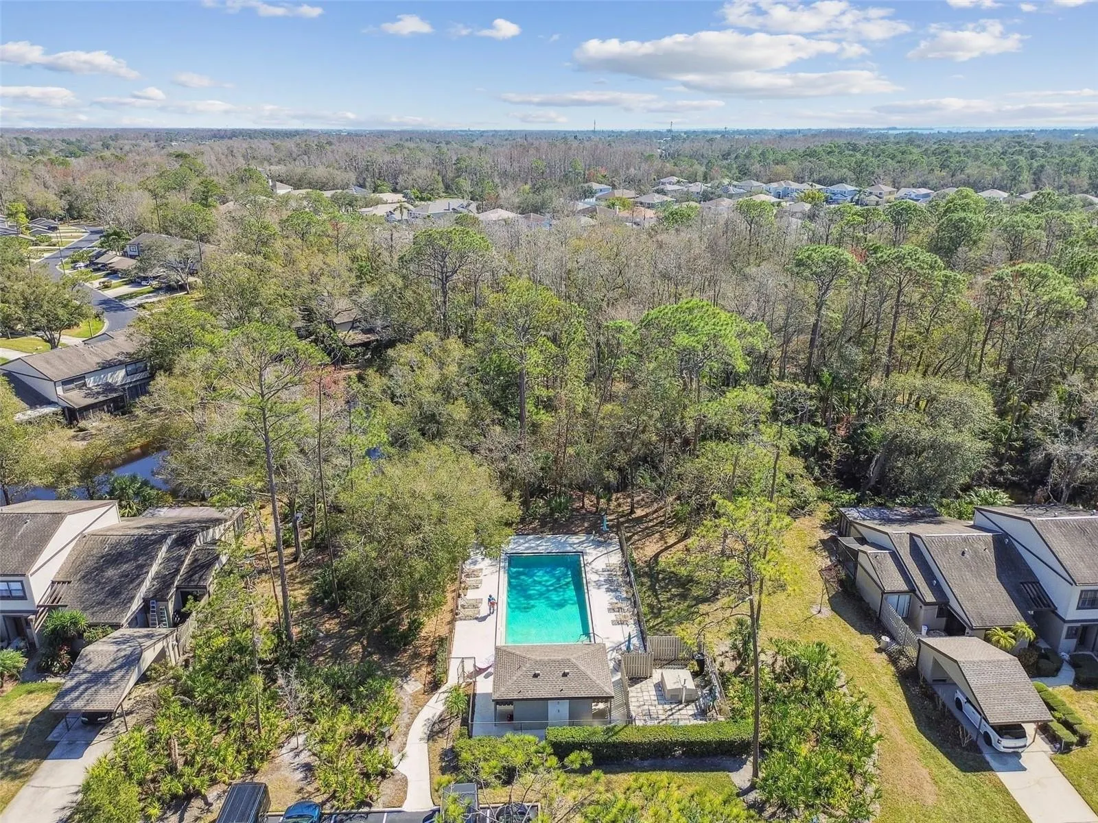 440 WOODS LANDING TRL