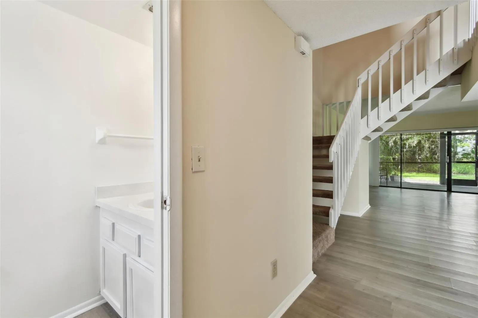 440 WOODS LANDING TRL