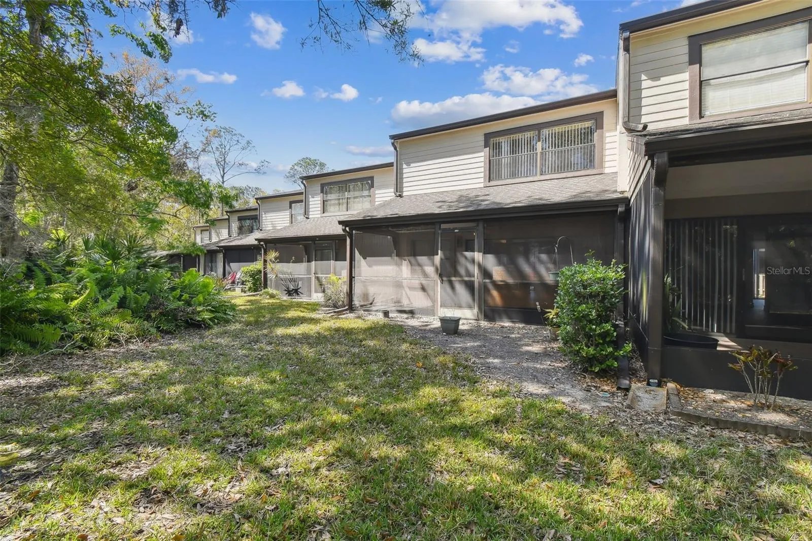 440 WOODS LANDING TRL