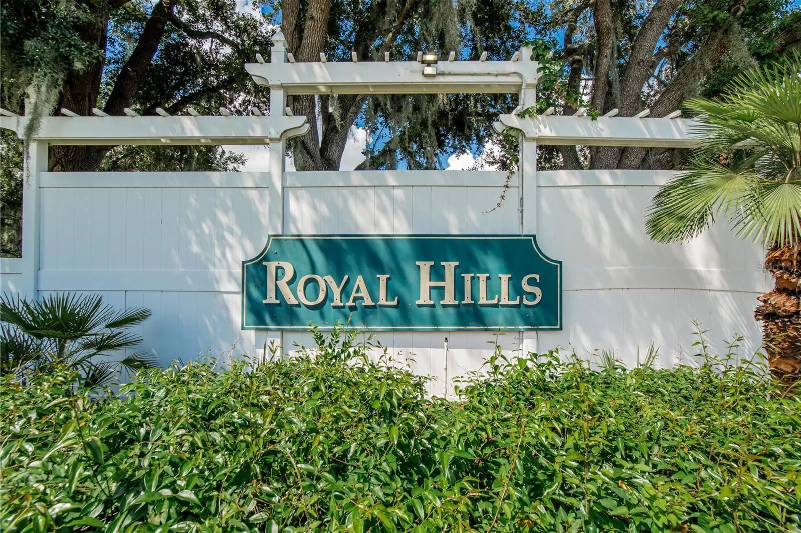4404 COUNTRY HILLS BLVD