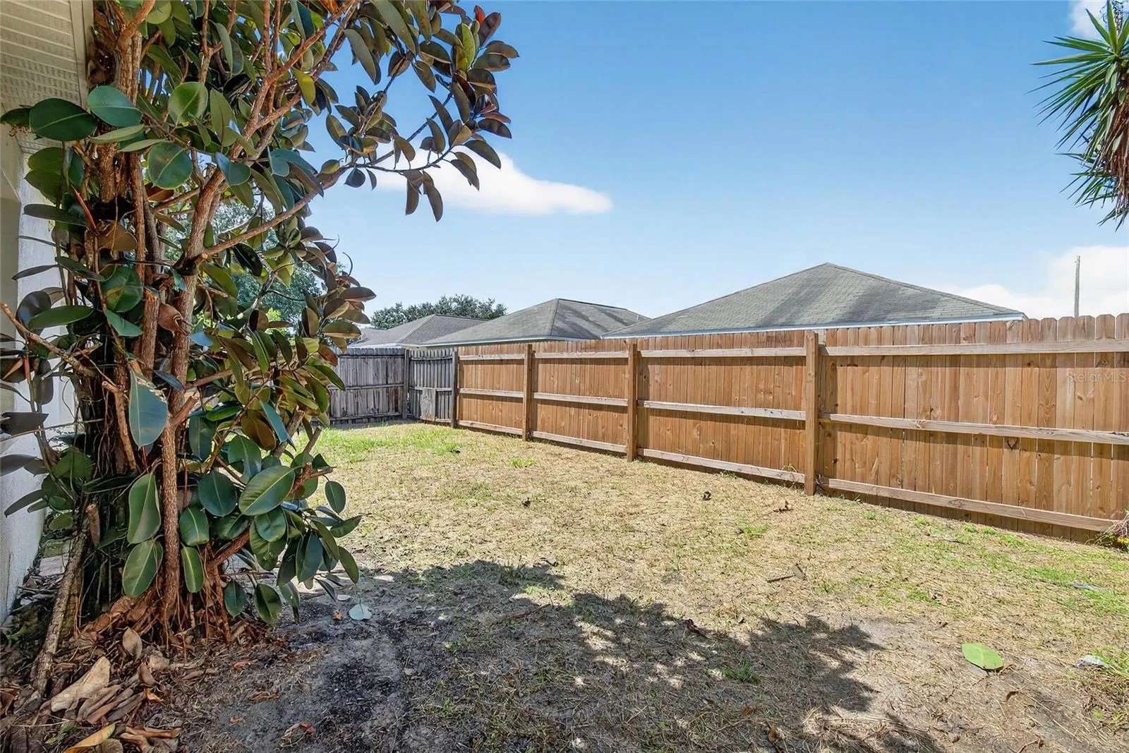 4404 COUNTRY HILLS BLVD