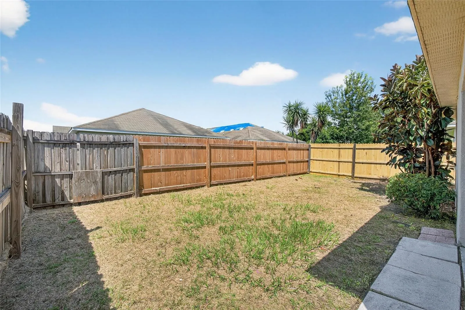 4404 COUNTRY HILLS BLVD