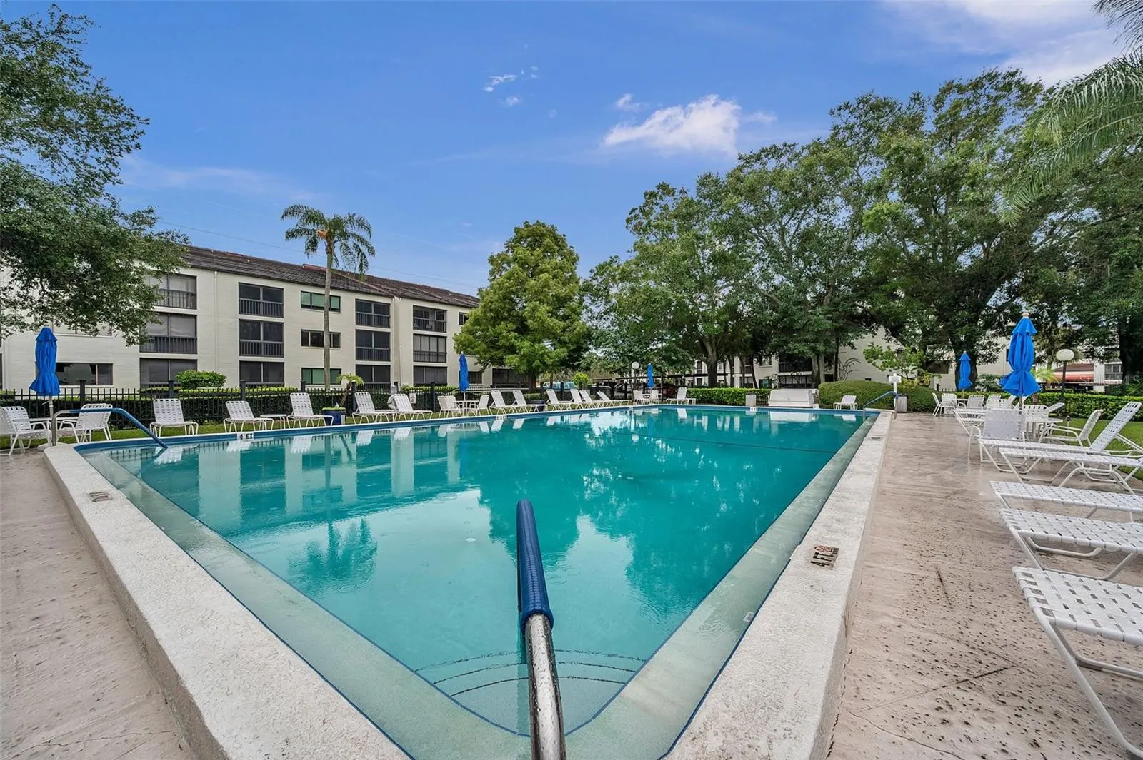 2583 COUNTRYSIDE BLVD #3212, #3212