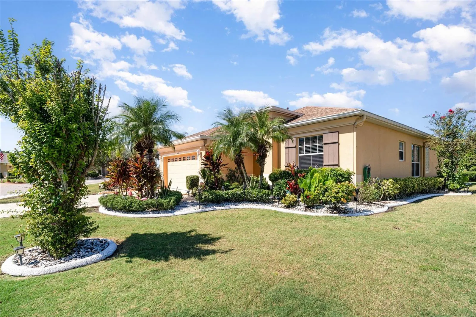 909 REGAL MANOR WAY