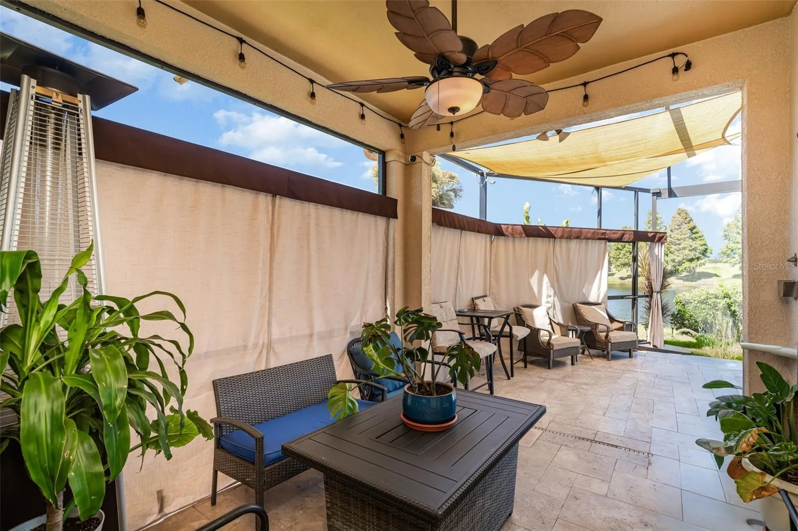 909 REGAL MANOR WAY