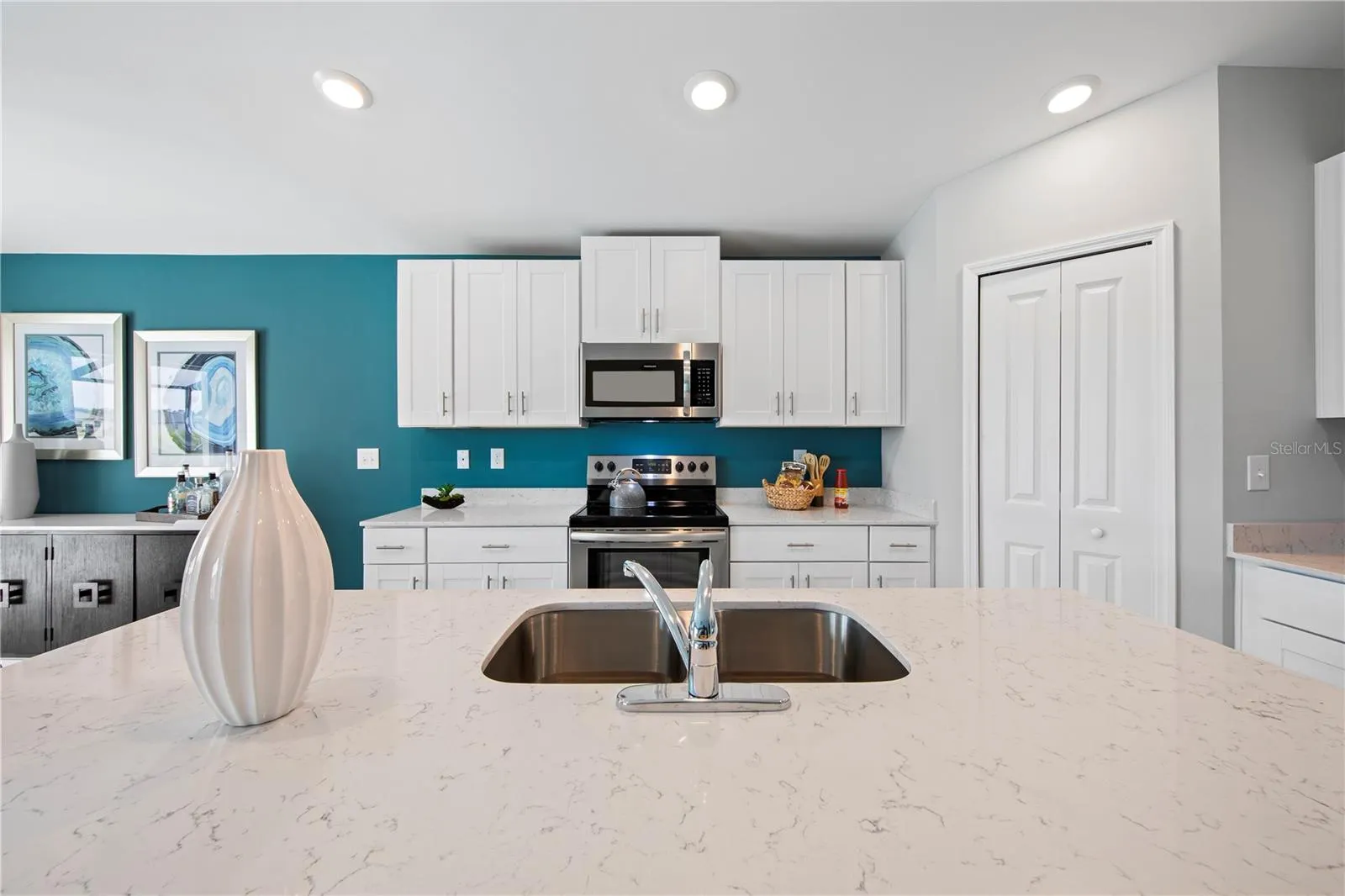 102 LEISURE PL